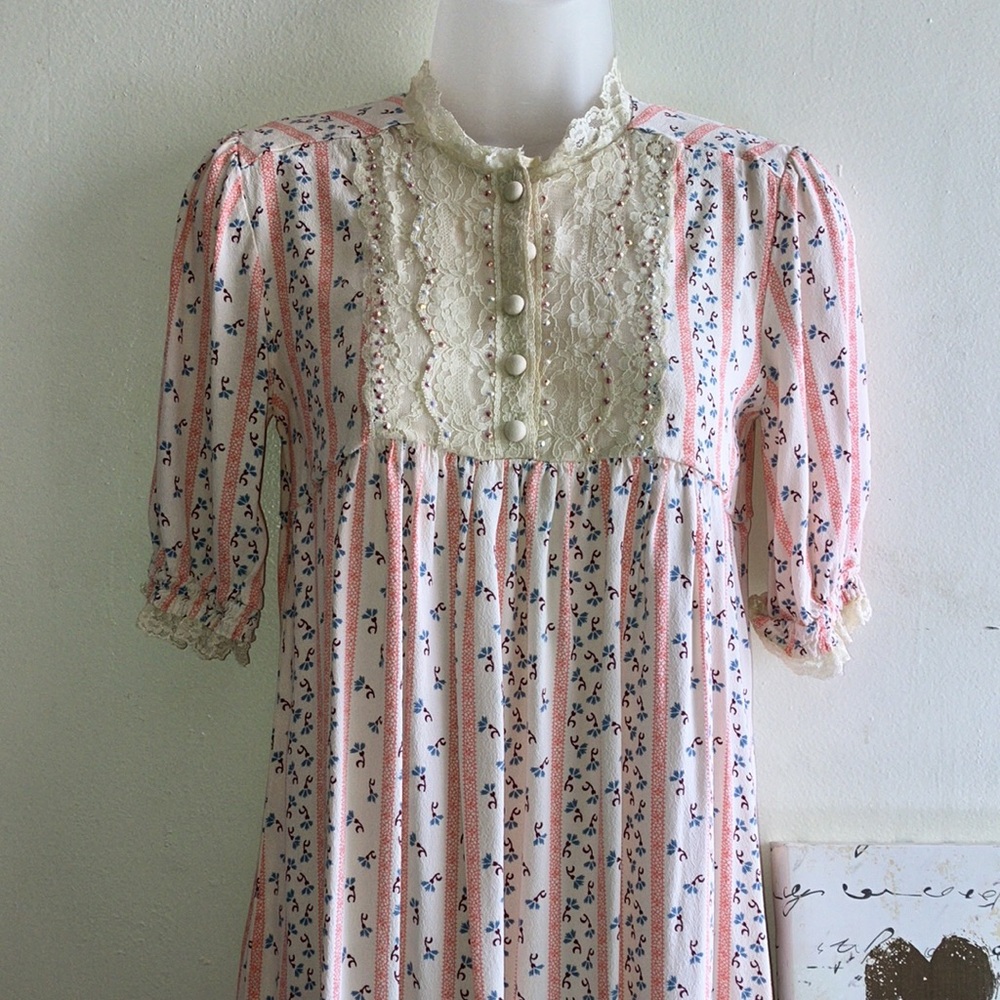 Zara Girls Teens Floral Striped Dress sz small 13-14 y/o